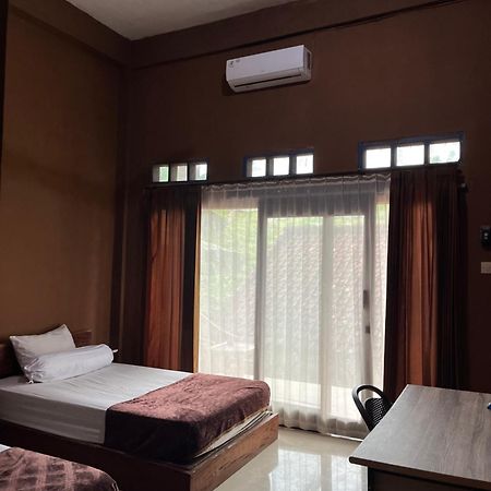 Fullmoon Homestay Kuta  Exterior foto
