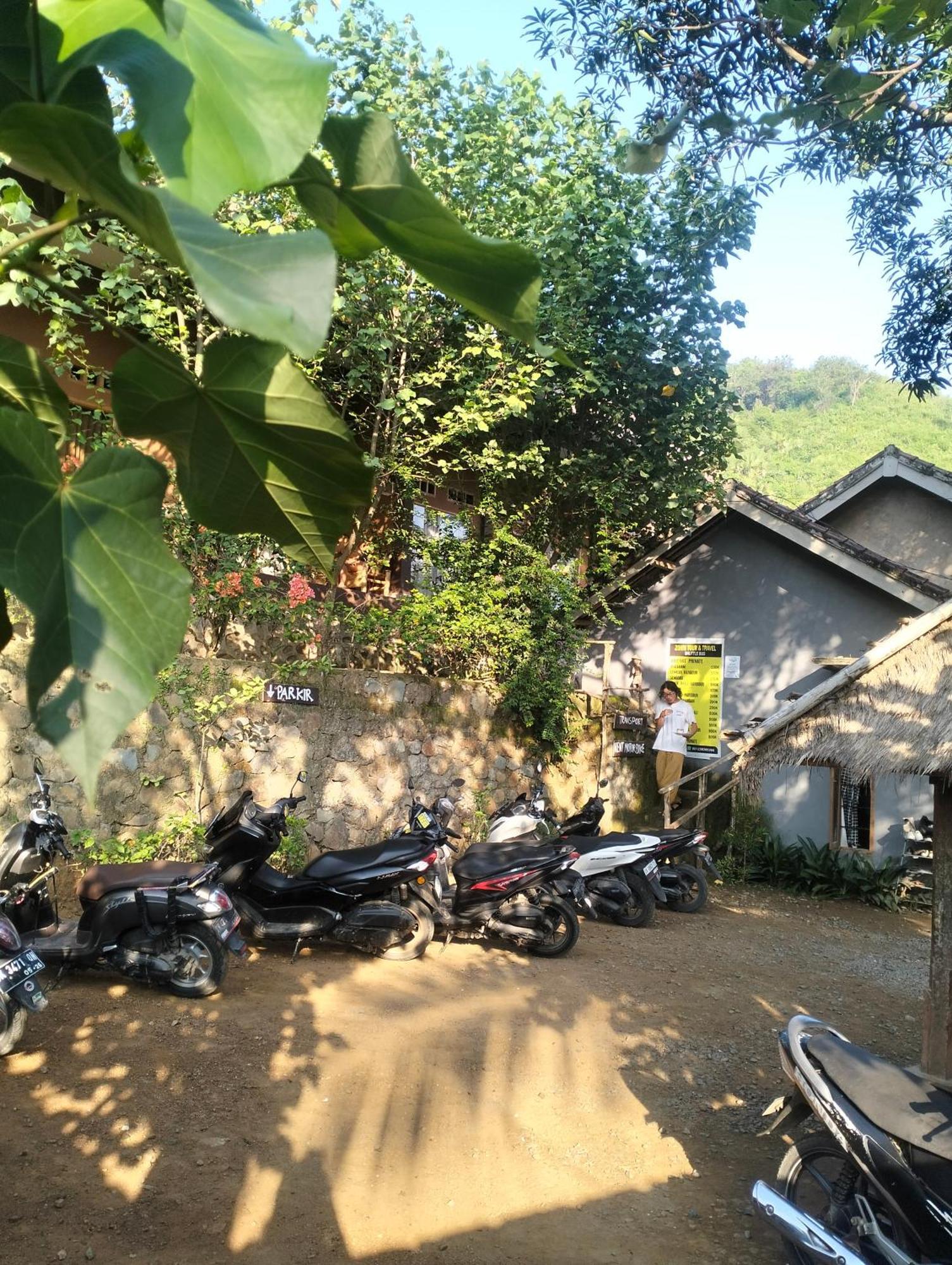 Fullmoon Homestay Kuta  Exterior foto