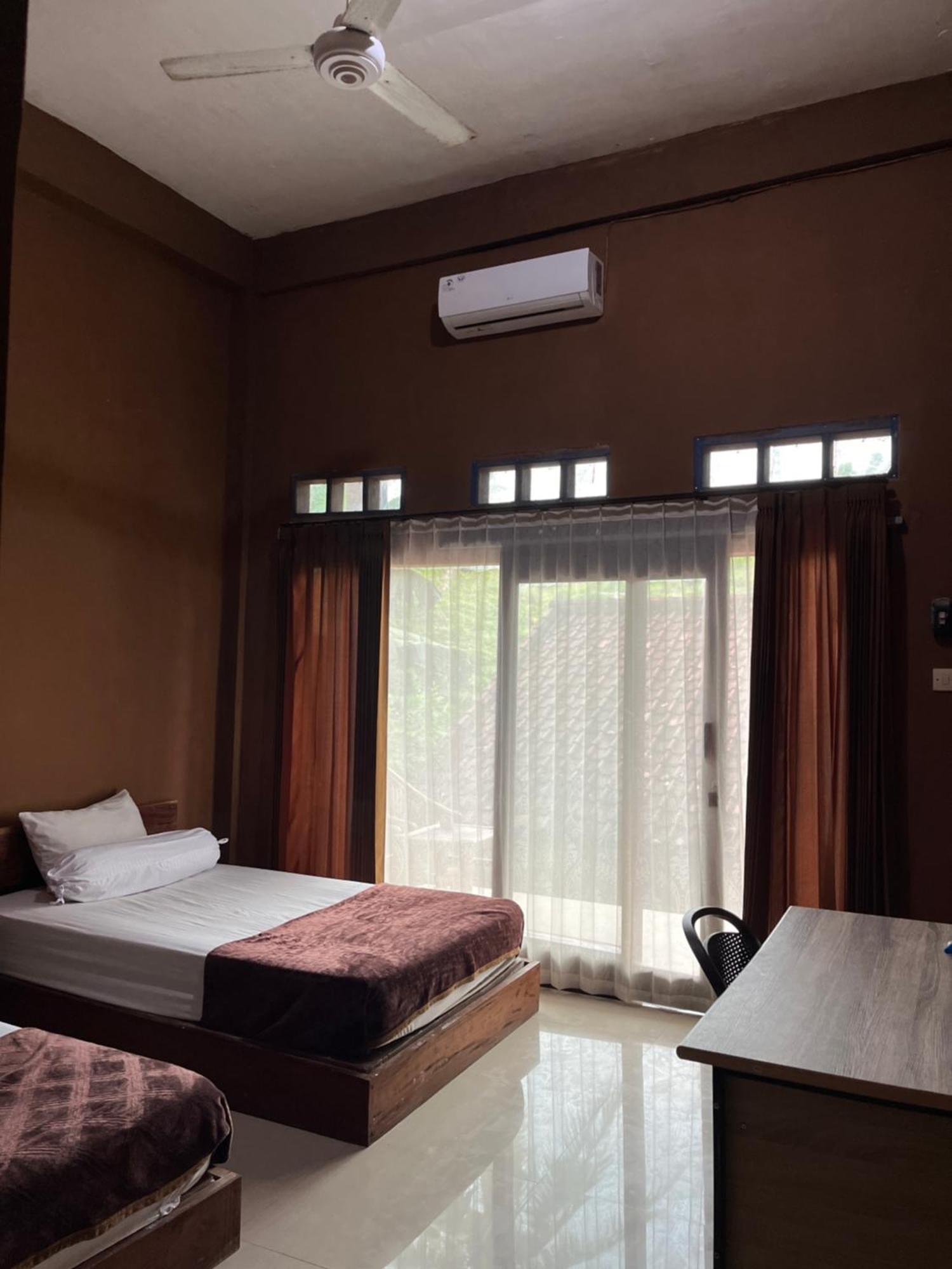 Fullmoon Homestay Kuta  Exterior foto